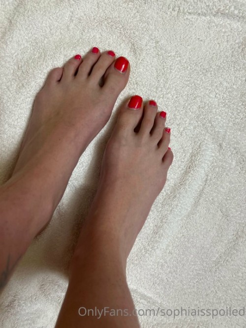 sophiaisspoiled 31 03 2022 2410196745 Go ahead and cover my next pedicure twice. 120.