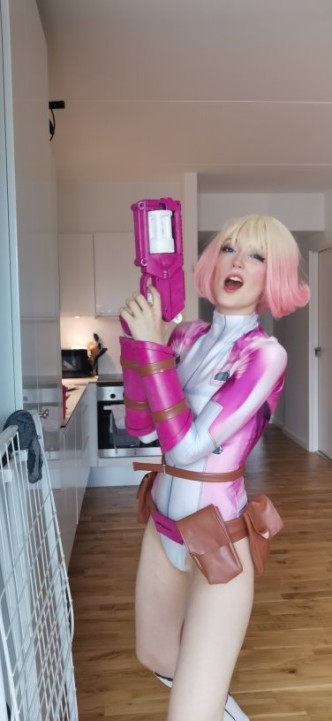 gwenpool-197bc953abfbd3494.jpg