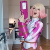 gwenpool-197bc953abfbd3494