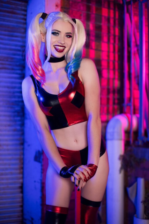 Nichameleon_Harley_Quinn_32.jpg