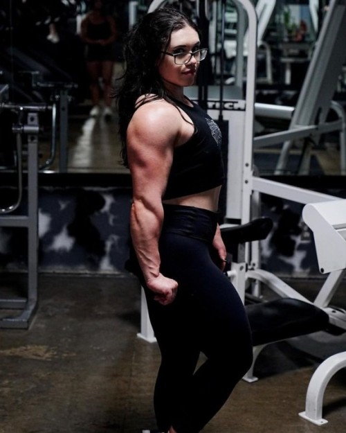 musclegoddess69-19.jpg