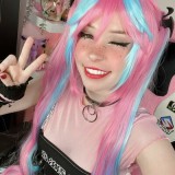 belle-delphine_4098_400px