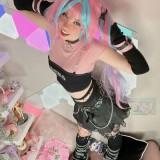 belle-delphine_4125_400px