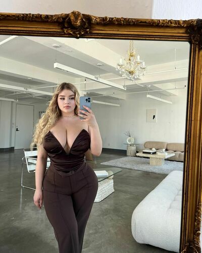 anastasiya-kvitko_0485_400px.jpg