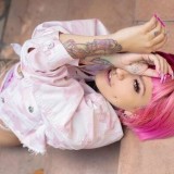 pink-suicide_0004_400px