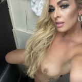 love-misssarah-unlocked-15-460px