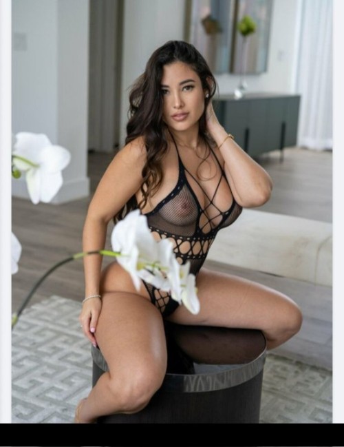 angie-varona-292-1080px.jpg