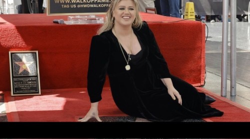 kelly-clarkson-12-1080px.jpg