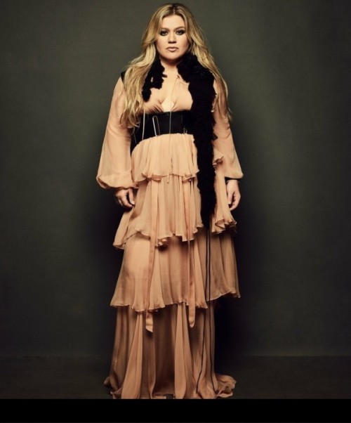 kelly-clarkson-13-1080px.jpg