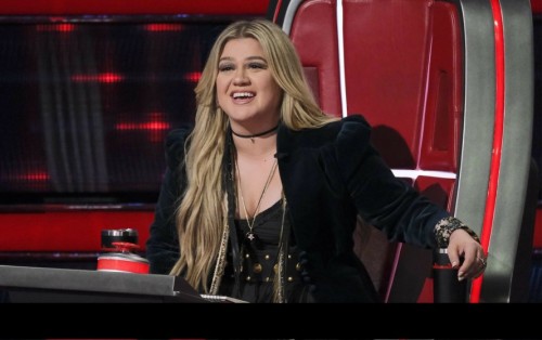 THE VOICE -- The Battles Premiere Episode 2307  -- Pictured: Kelly Clarkson -- (Photo by: Trae Patto