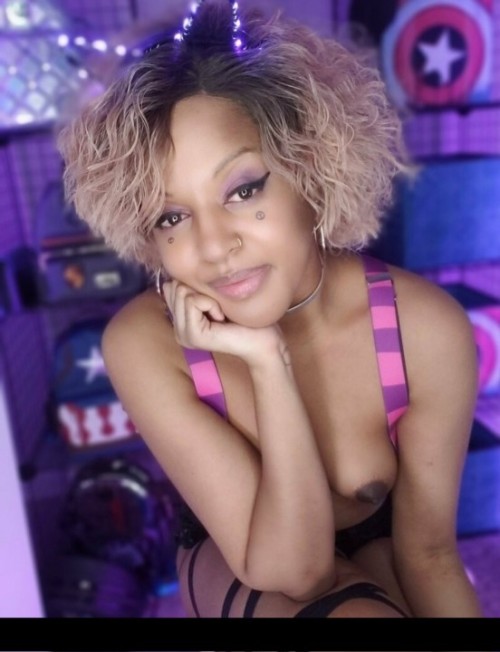 marvelgal007-23-1080px.jpg