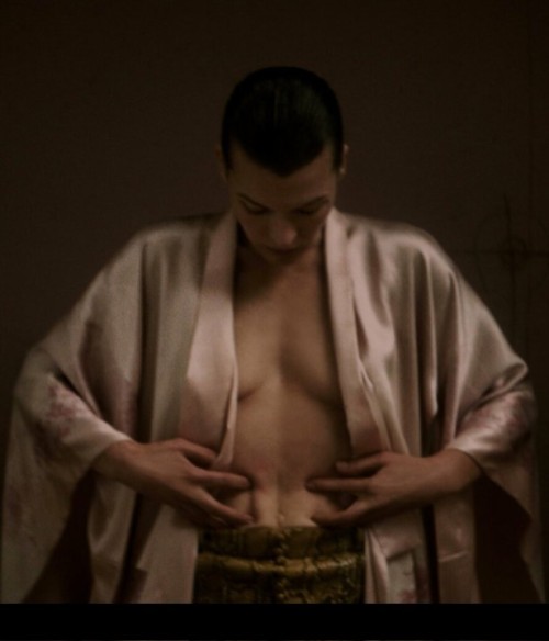 milla-jovovich-21-1080px.jpg