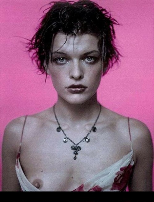milla-jovovich-31-1080px.jpg