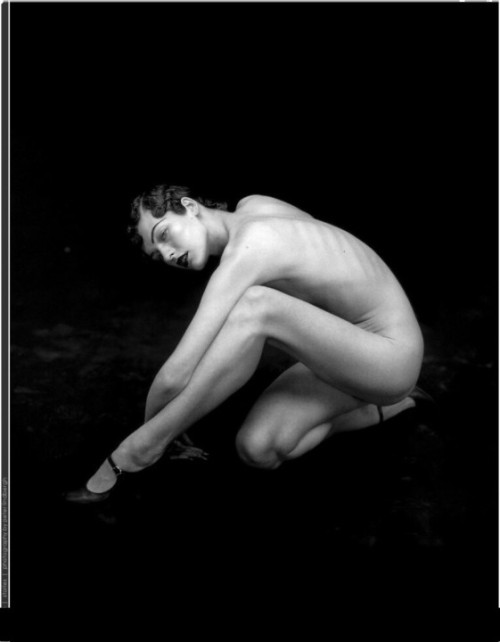 milla-jovovich-41-1080px.jpg
