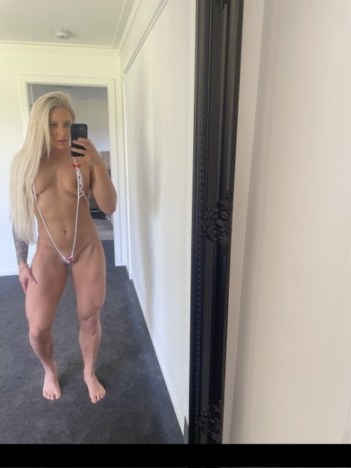 musclebarbie-100-1080px.jpg