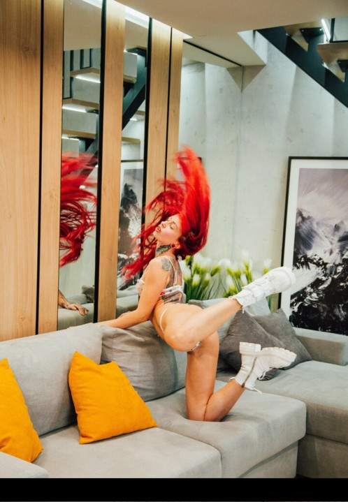 Yourredlady-Nude-34.jpg