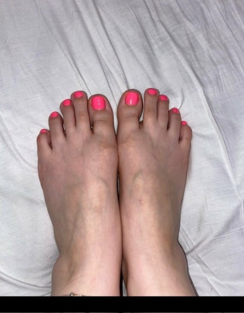 Yourstrulymsfeet-Nude-32.jpg