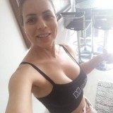 42-YEAR-OLD-CURE-FIR-SEXY-5