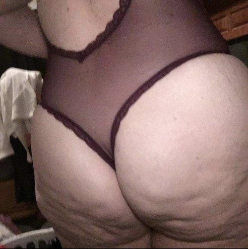 Thick granny (23)