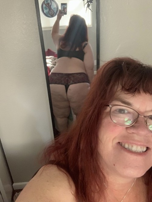 Thick granny (48)