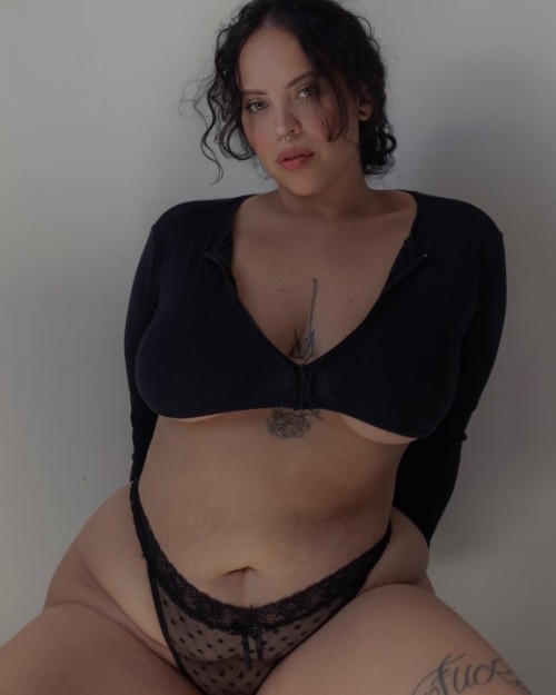 Nayla-Kauani-bbw-6.jpg