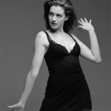 Anne-Hathaway-9