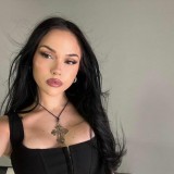 Maggie-Lindemann-28