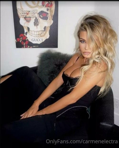 Carmen-Electra-13844fe538454bc44.jpg
