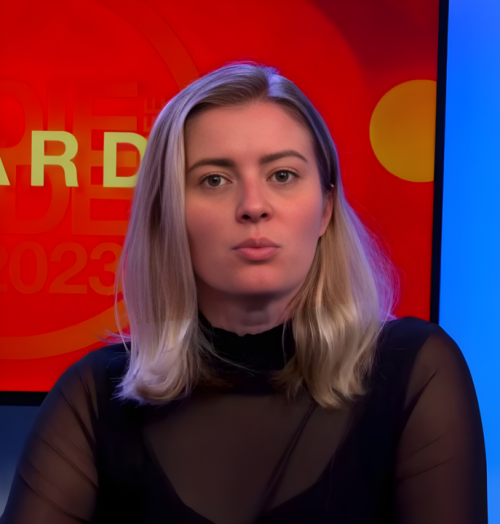 Elyse-Willems_109.png