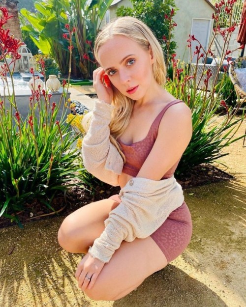 Madilyn-Bailey_8.jpg