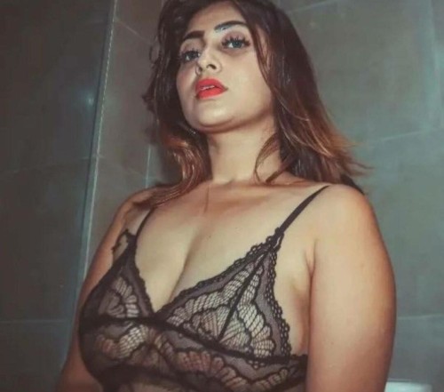 Fariha Khan (36)