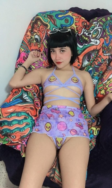 Alicepagaany_16.jpg