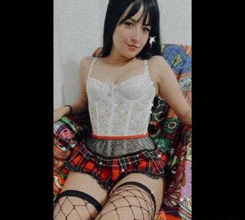 Alicepagaany_21.jpg