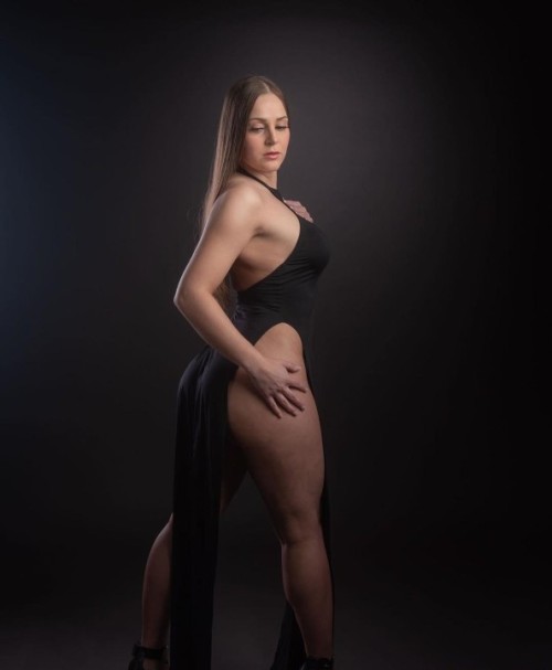Alyson-Rae_2.jpg