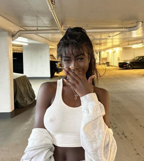 Amira-West_6.jpg