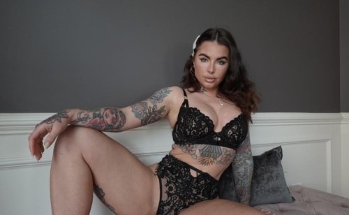 Christy Mack (94)