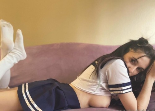 April-adorableharlot_38.jpg