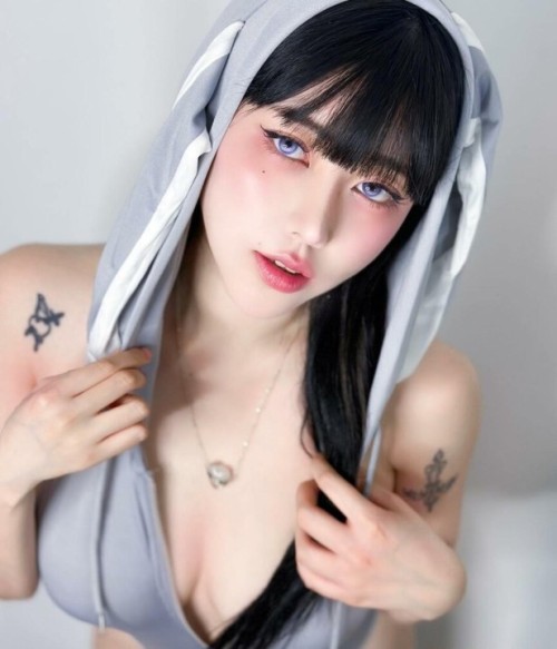 Naughty-Rabbit_38.jpg