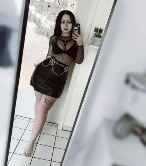 NevernaNoir-mygothpersonality_6.jpg