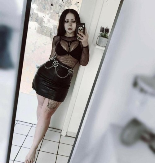 NevernaNoir-mygothpersonality_7.jpg