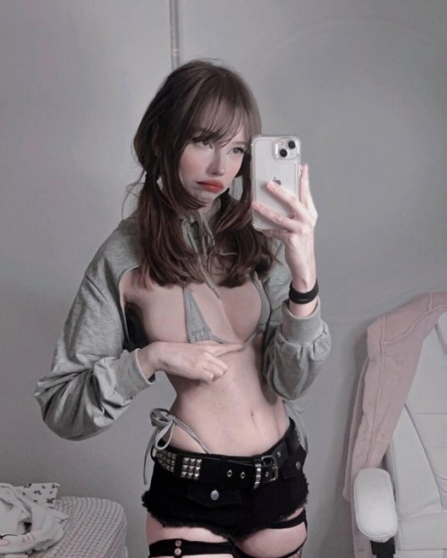 Romllr-Nude_11.jpg