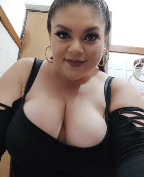 Hotjuicycurvy (35)