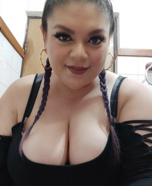 Hotjuicycurvy (58)