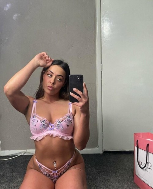 NinaFoxxy-11.jpg
