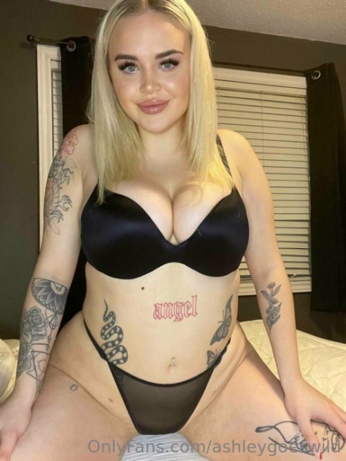 AshleyGoesWild-54.jpg