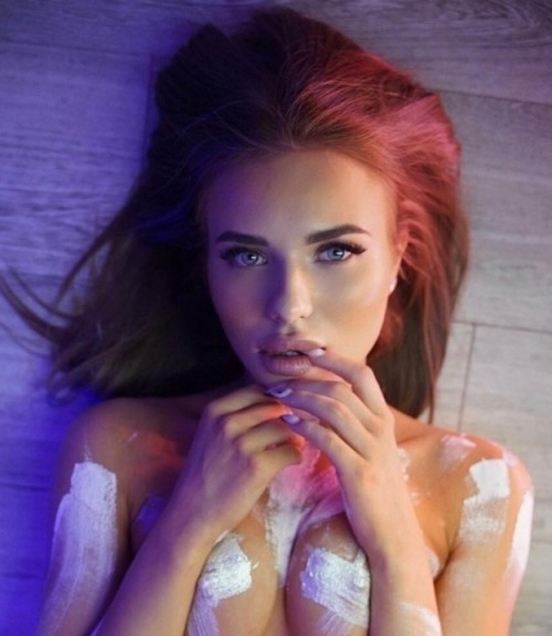 Alexisgrays-Nude_14.jpg