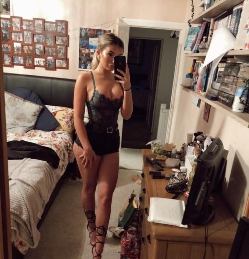 Amy-Victoria_13.jpg
