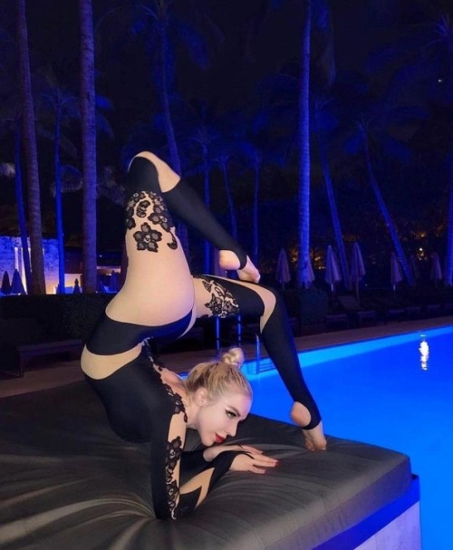 Anna-Contortionist_30.jpg