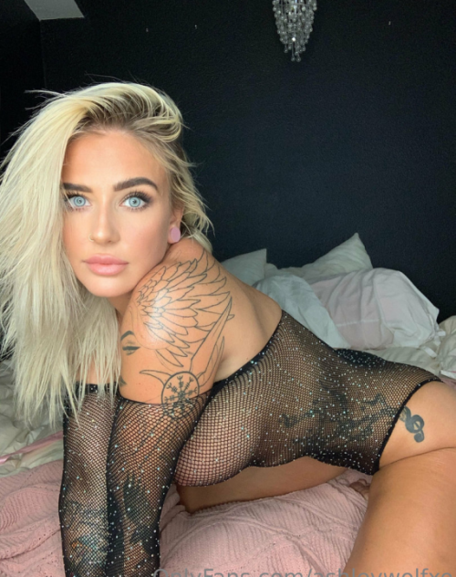 ashleywolfxo-23.png