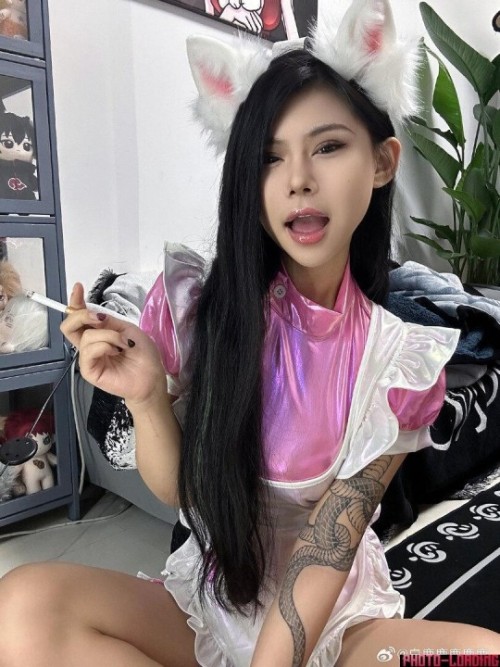 DeerWhite_-40.jpg